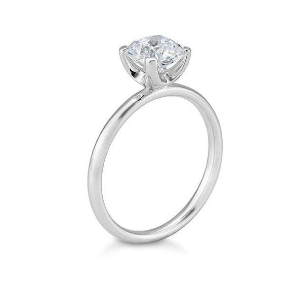 Verlobungsring mit einem Cushion - Cut Diamond 0,50 ct., Weißgold