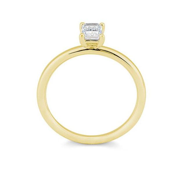 Verlobungsring mit einem Emerald - Cut Diamond 0,50 ct., Gelbgold