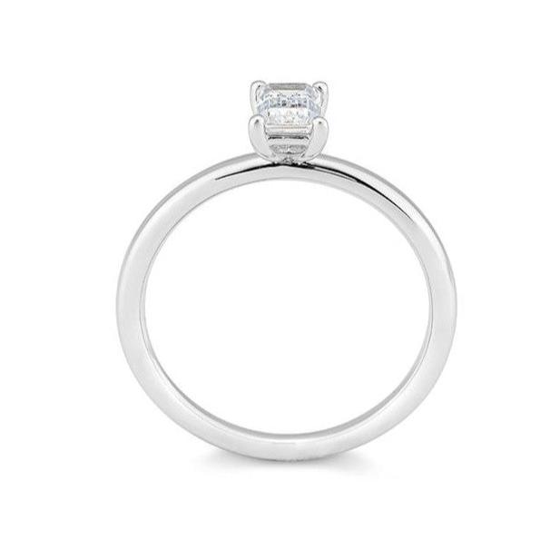 Verlobungsring mit einem Emerald - Cut Diamond 0,50 ct., Weißgold