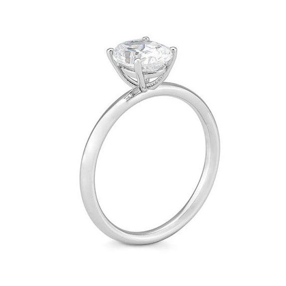 Verlobungsring mit einem Oval - Cut Diamond 0,40 ct., Weißgold