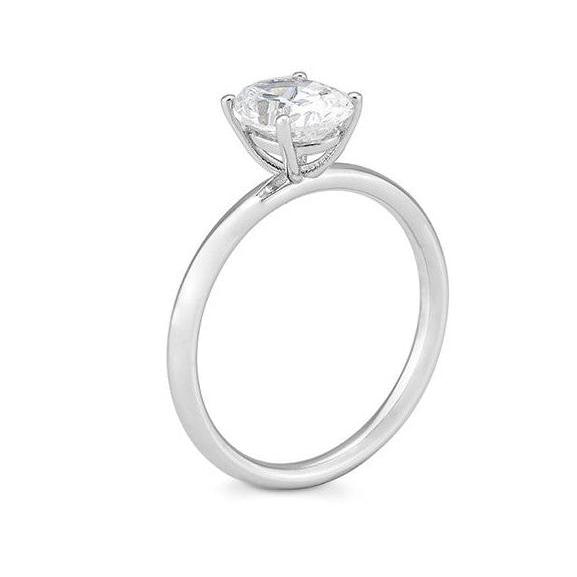 Verlobungsring mit einem Oval - Cut Diamond 1,00 ct., Weißgold