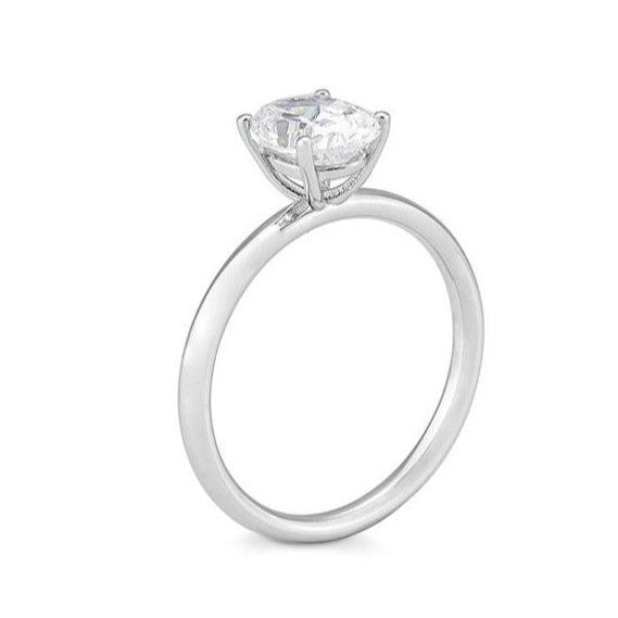 Verlobungsring mit einem Oval - Cut Diamond 1,50 ct., Weißgold