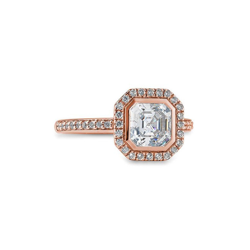 Verlobungsring 1,00ct. Asscher - Cut und 38 Brillanten, Rotgold