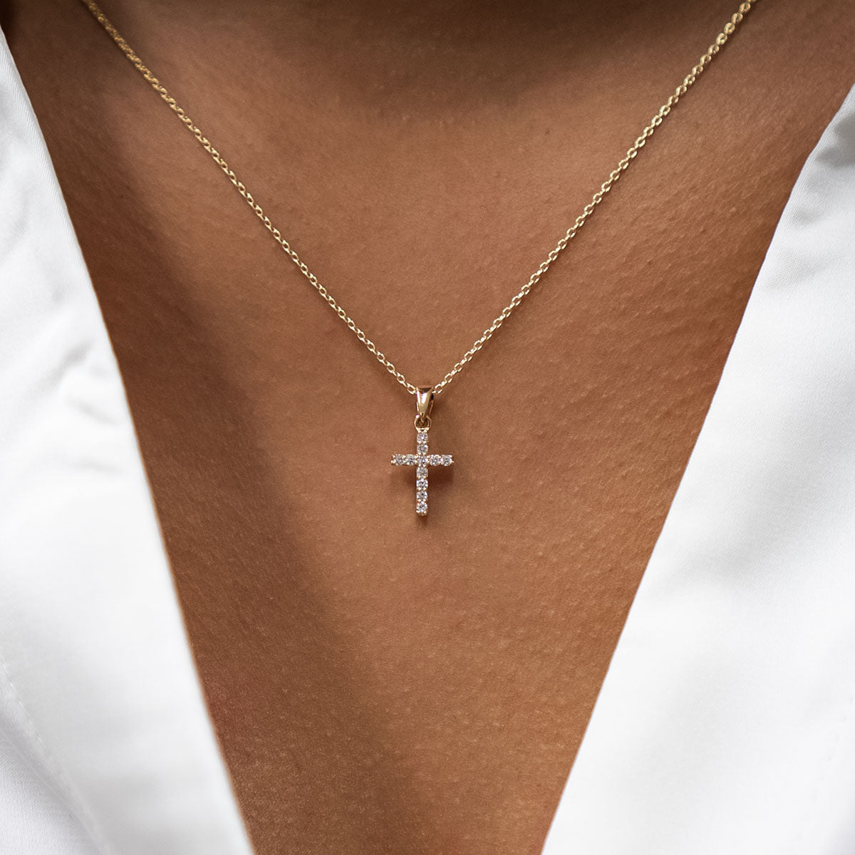 Collier "Kreuz S/O" aus 750 Gelbgold mit Brillanten
