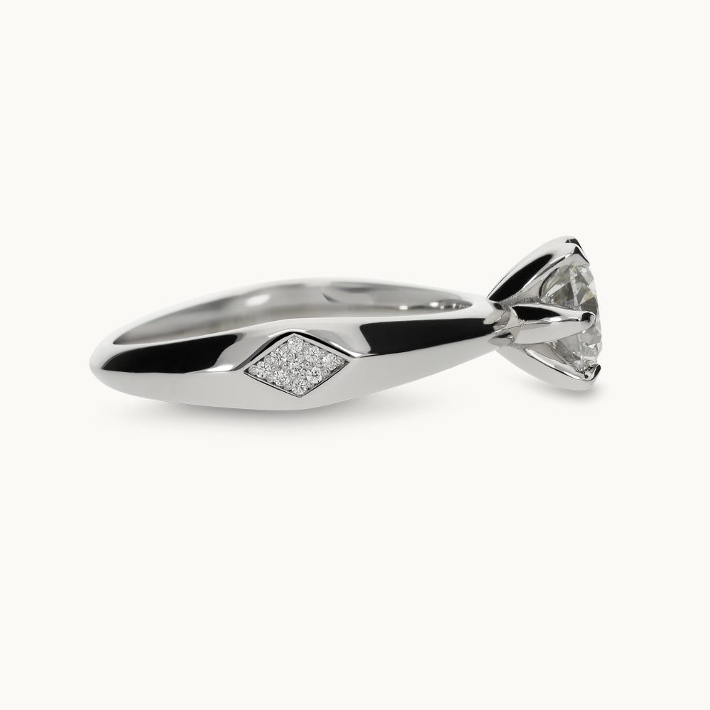 Signature Solitaire Melée No. 7/100