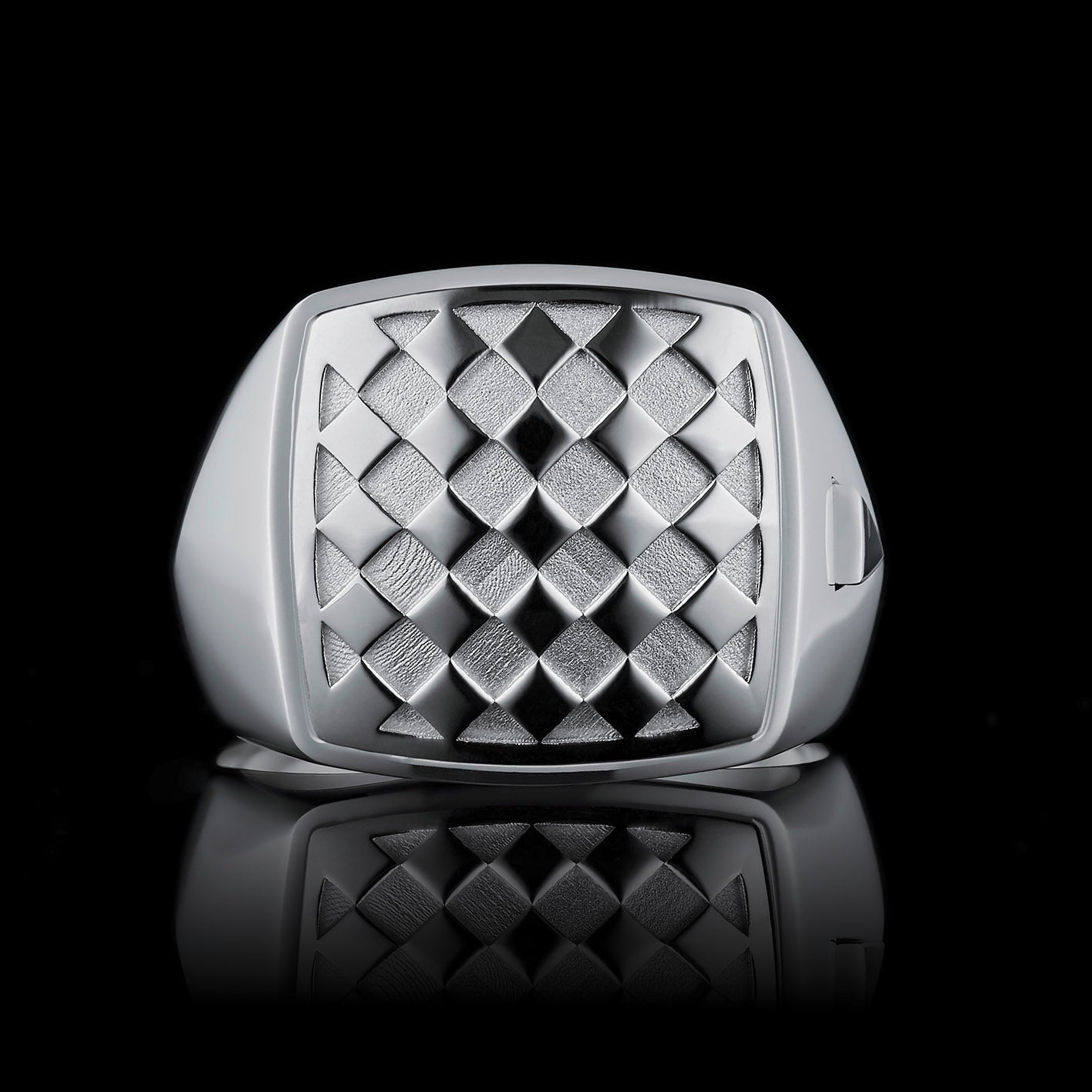 TYPAR x RHOMBUS TAG Silber