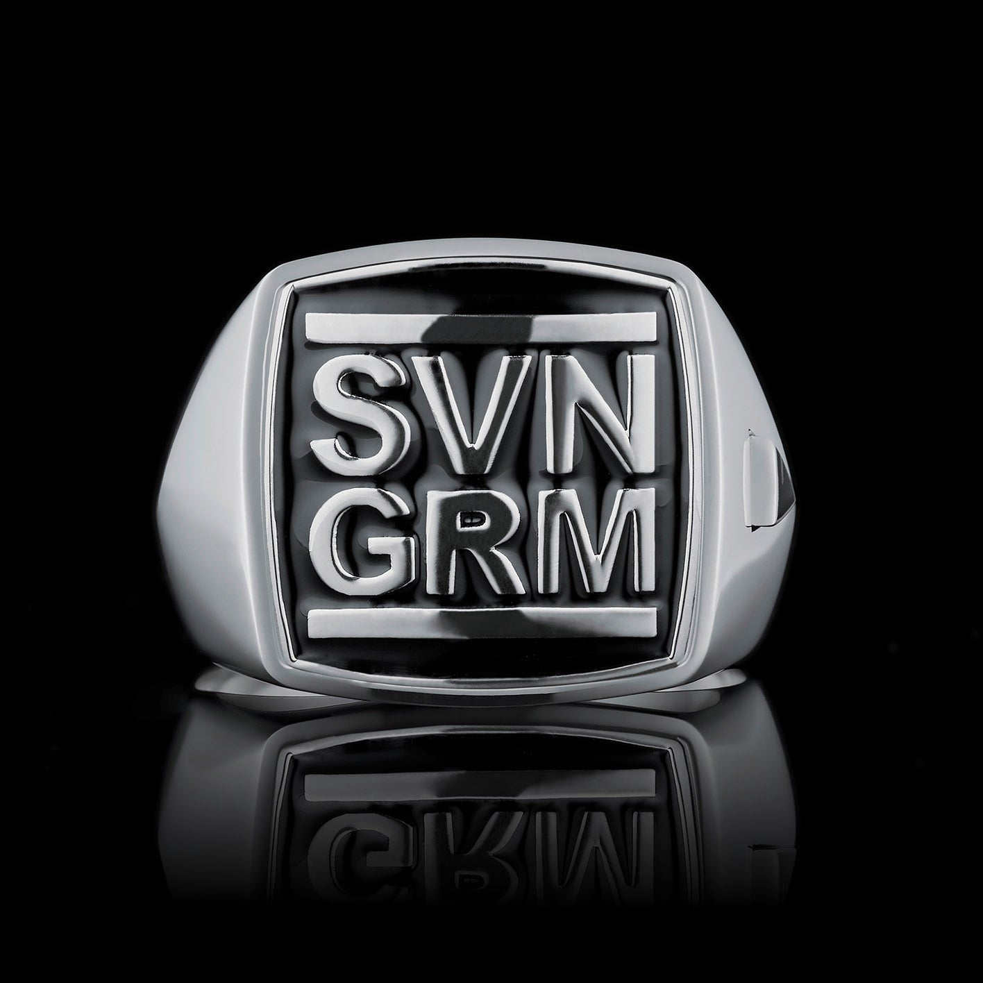 TYPAR x SVNGRM TAG Silber