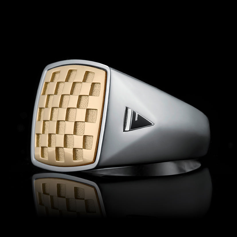 TYPAR Silber x CHECKERED TAG Gold
