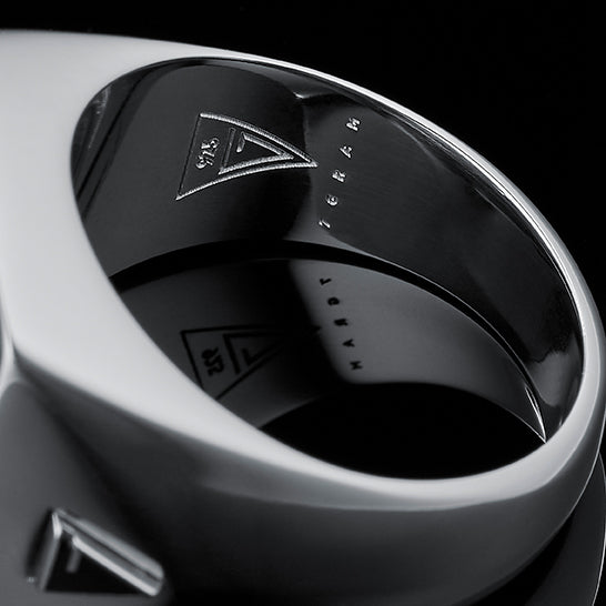 TYPAR x OWL TAG Silber