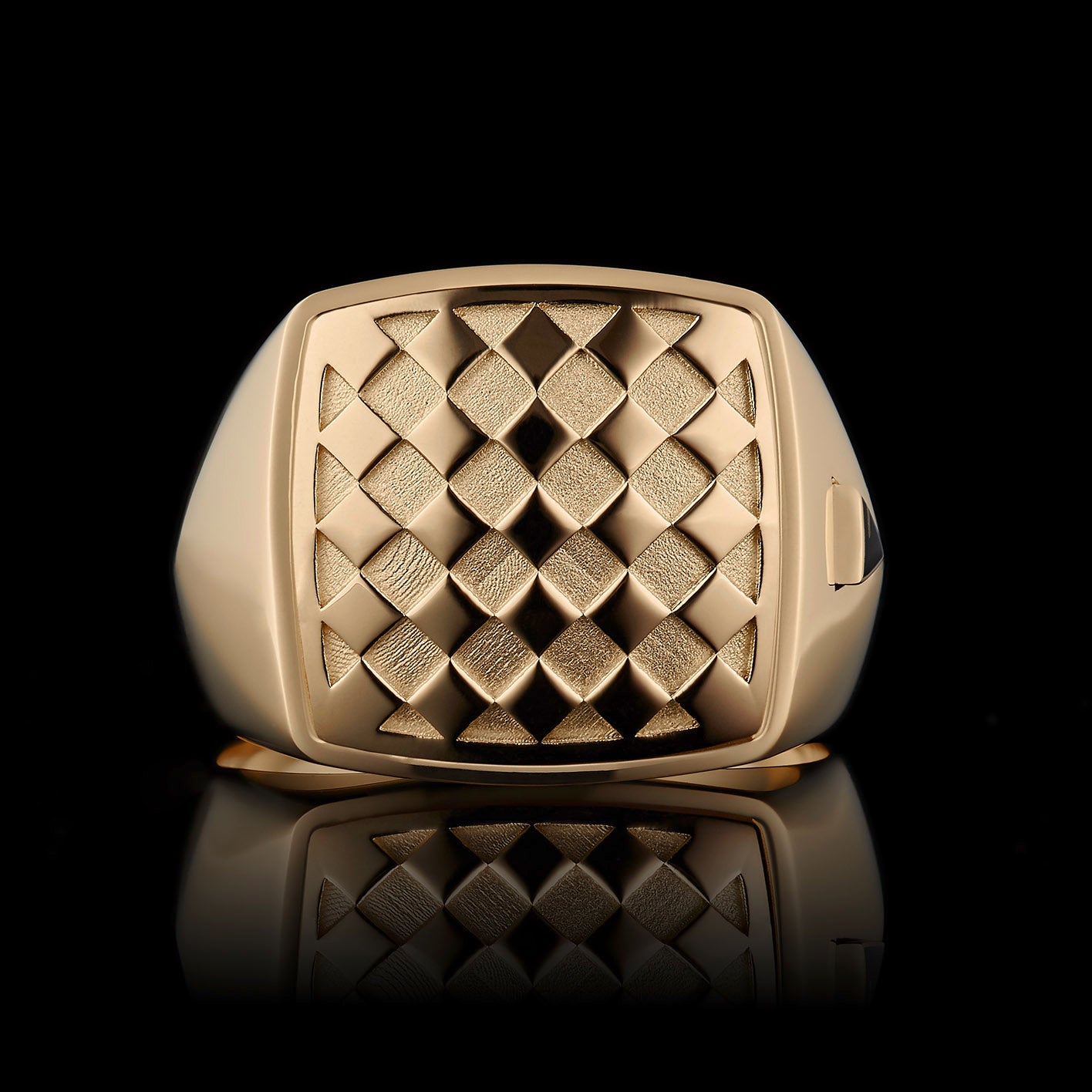 TYPAR x RHOMBUS TAG Gold