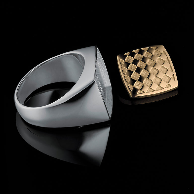 TYPAR Silber x RHOMBUS TAG Gold