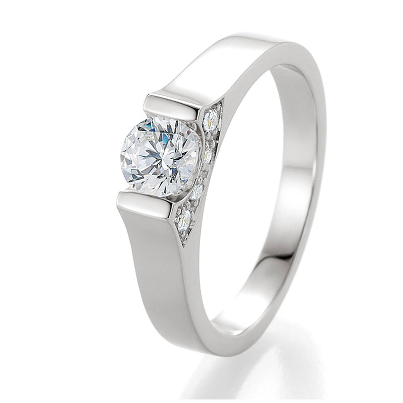 Verlobungsring mit 9 Brillanten 0,578 ct., Platin, 950 Platin, W/SI, Größe 65